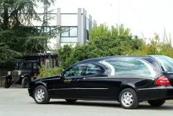 Mercedes station wagon funebre
